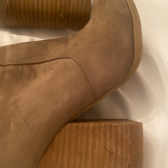 Call it spring suede like tall boot size 6.5 -7 - Picture 4 of 6